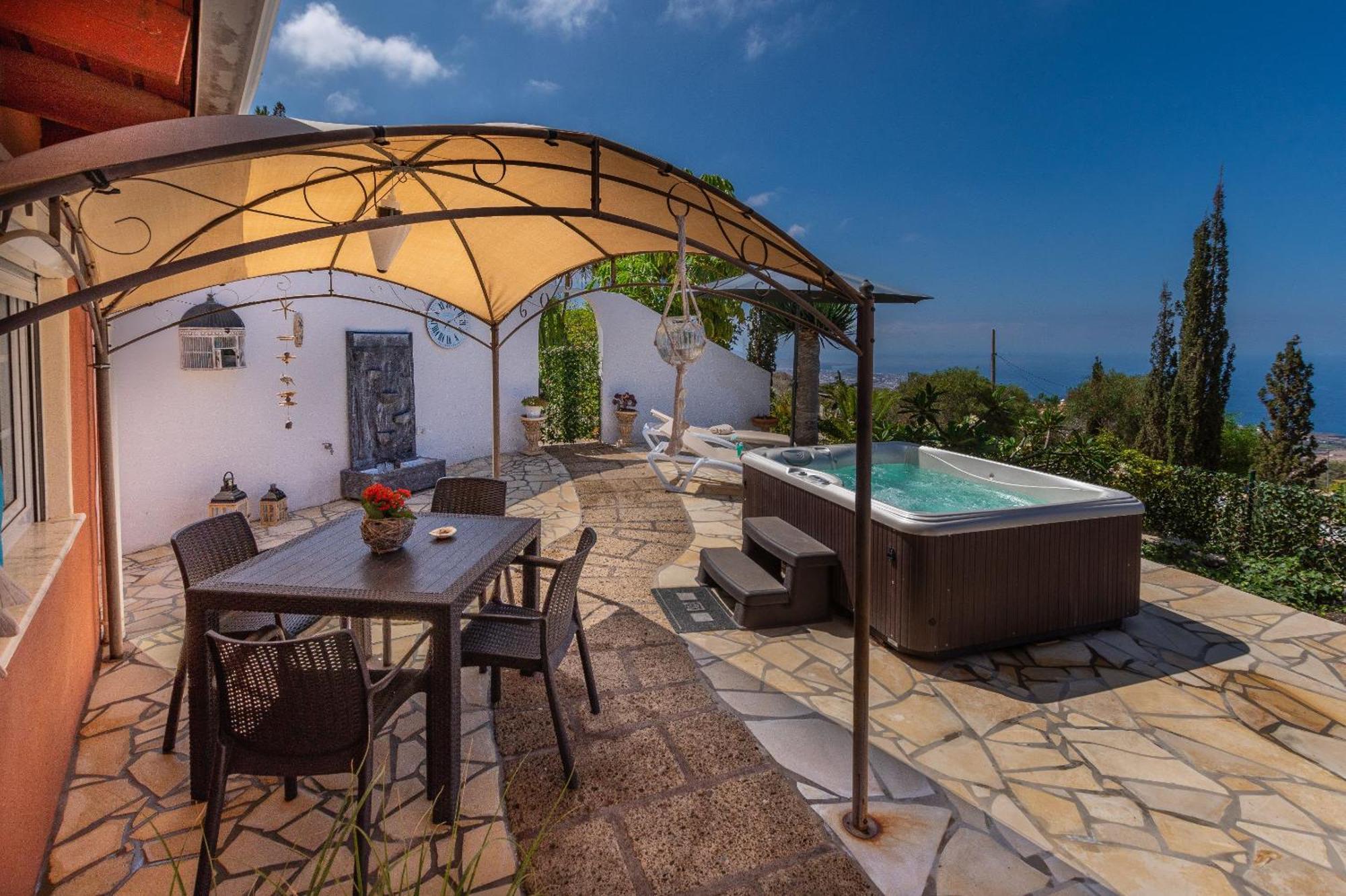 Villa Hibisco, Jacuzzi Y Vistas Al Atlantico 아데제 외부 사진