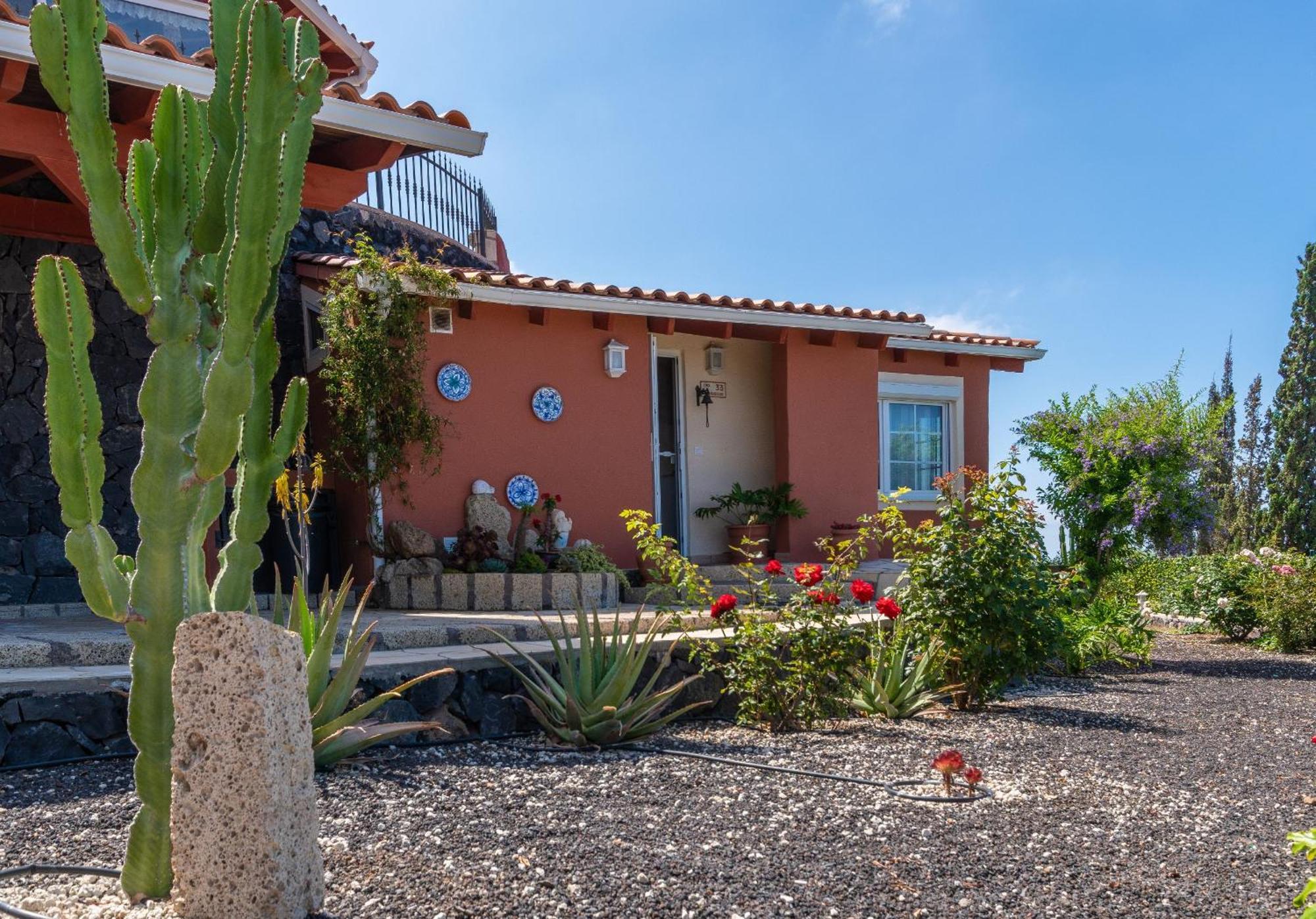 Villa Hibisco, Jacuzzi Y Vistas Al Atlantico 아데제 외부 사진