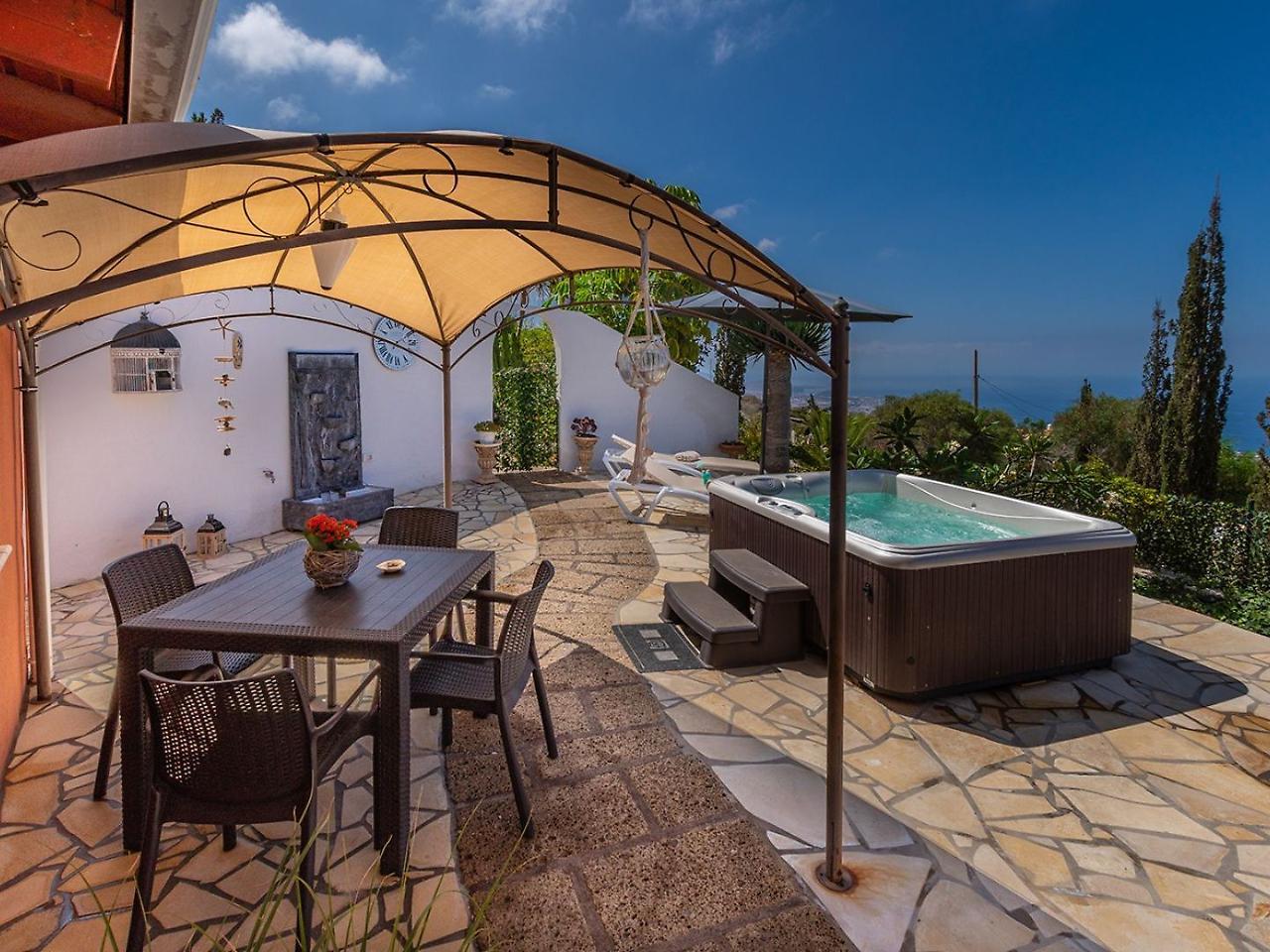Villa Hibisco, Jacuzzi Y Vistas Al Atlantico 아데제 외부 사진